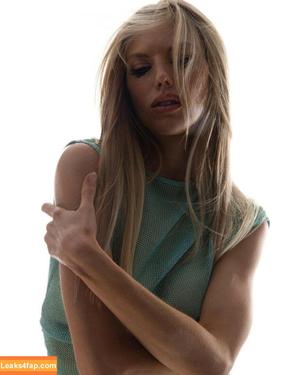 Charlotte McKinney photo #0211