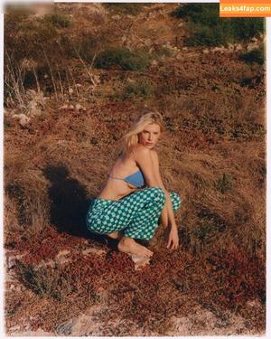 Charlotte McKinney photo #0265