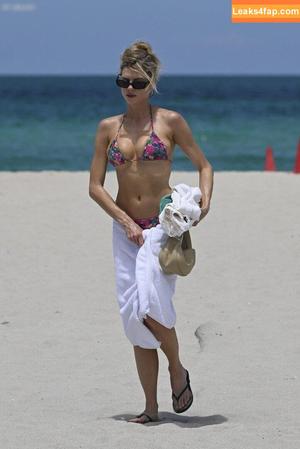 Charlotte McKinney photo #0383