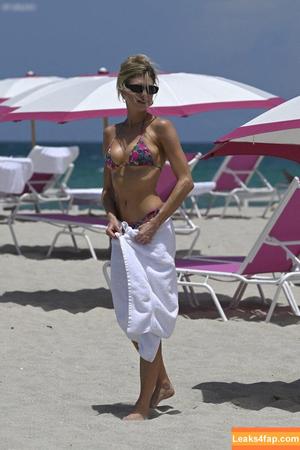 Charlotte McKinney photo #0385