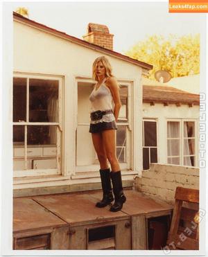 Charlotte McKinney фото #0830