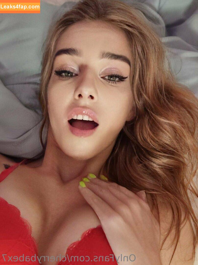 Cherrybabex7 / babexx377 leaked photo photo #0025