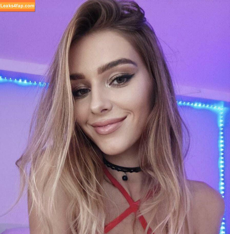 Cherrybabex7 / babexx377 leaked photo photo #0037
