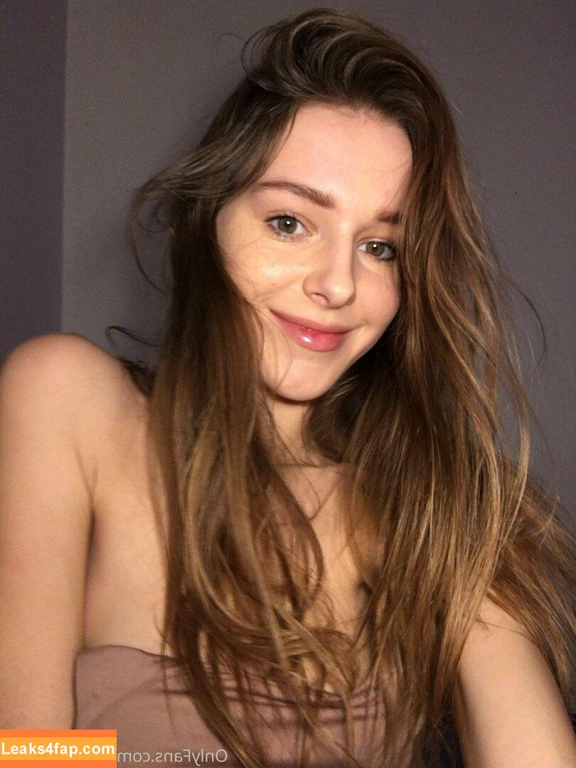 Cherrybabex7 / babexx377 leaked photo photo #0055