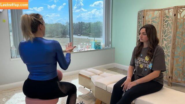 Chiropractor / Brenda Mondragon leaked photo photo #0007