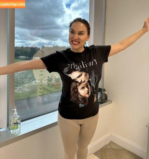 Chiropractor / Brenda Mondragon leaked photo photo #0054