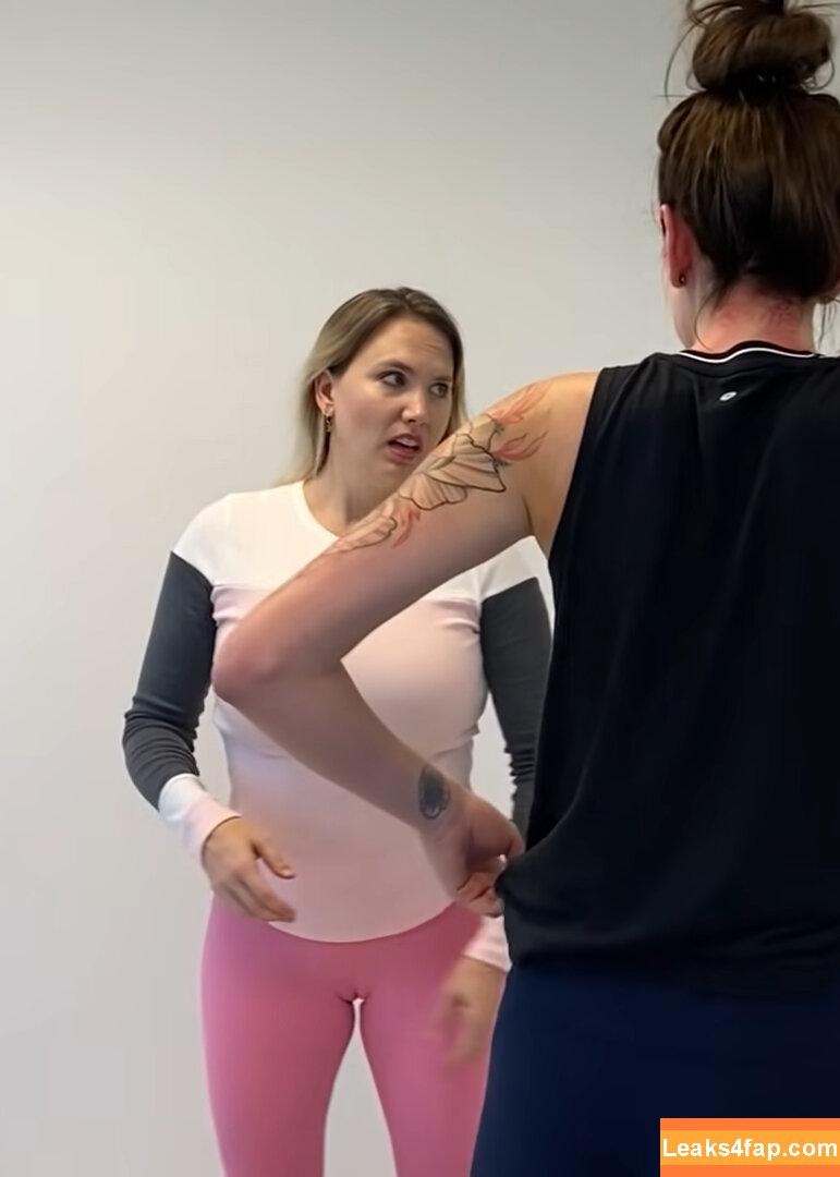 Chiropractor / Brenda Mondragon leaked photo photo #0075