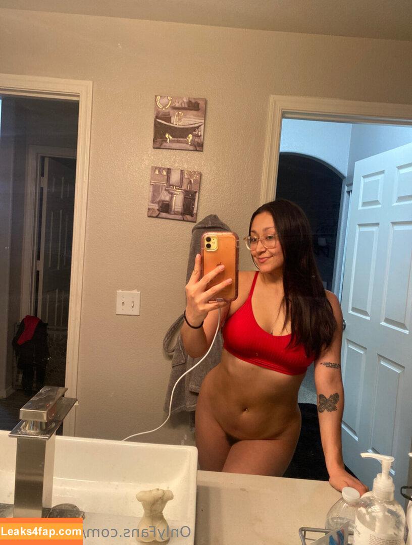 chlobearrr /  leaked photo photo #0058