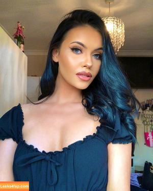 Chloe Bain photo #0016