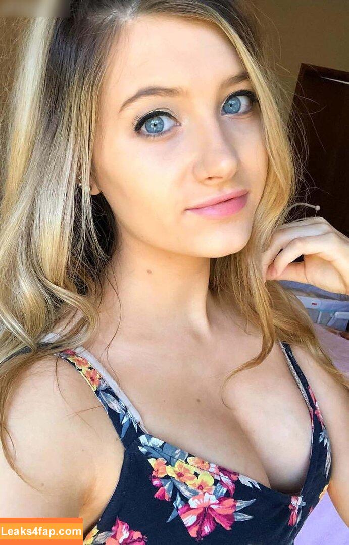 Christina Crockett / christinac842 / selfiekiller leaked photo photo #0045