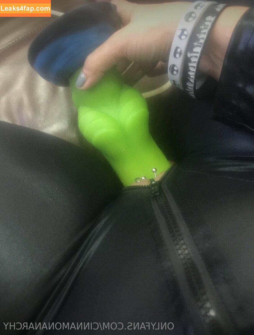 cinnamonanarchy / thecinnamonanarchy leaked photo photo #0006