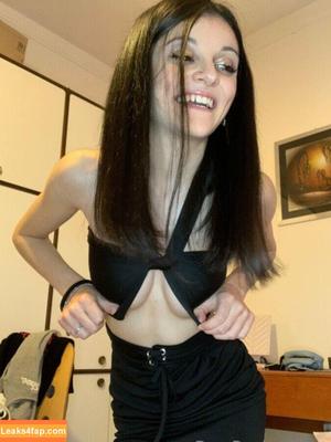 Claudia Surace photo #0001