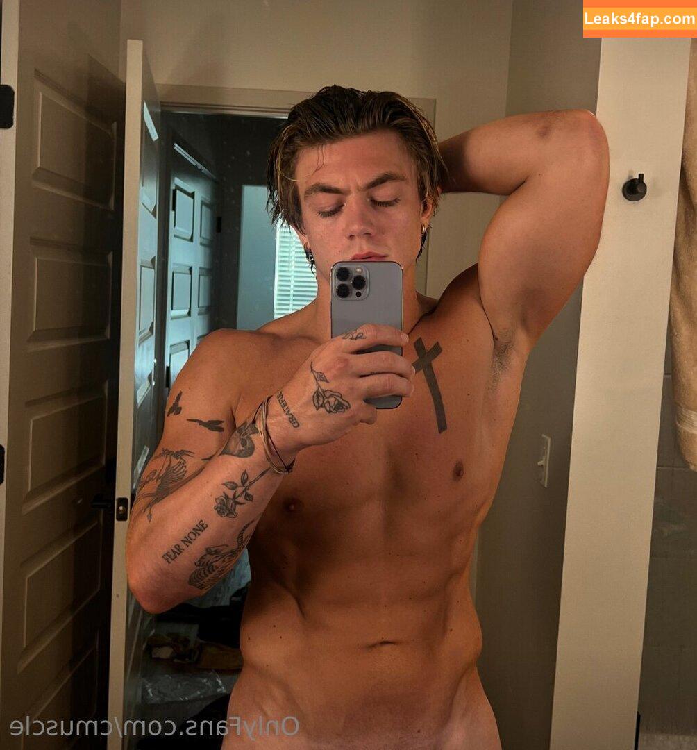 cmuscle /  leaked photo photo #0003