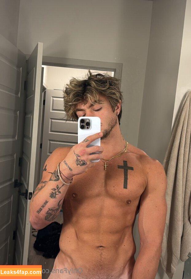 cmuscle /  leaked photo photo #0004