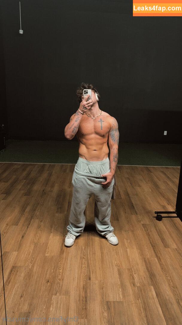 cmuscle /  leaked photo photo #0020