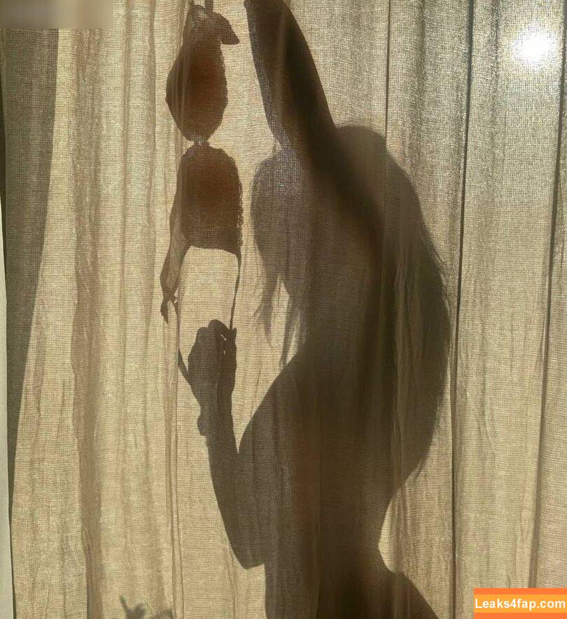 Cosima_csm /  leaked photo photo #0005