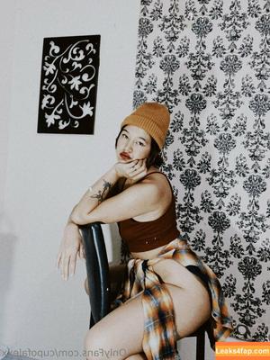 Cupofalexx photo #0010