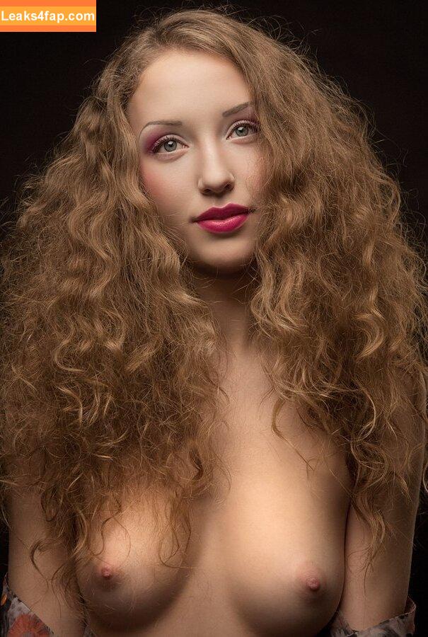 Curly Fenix / curly.phoenix / curlyphenix leaked photo photo #0019