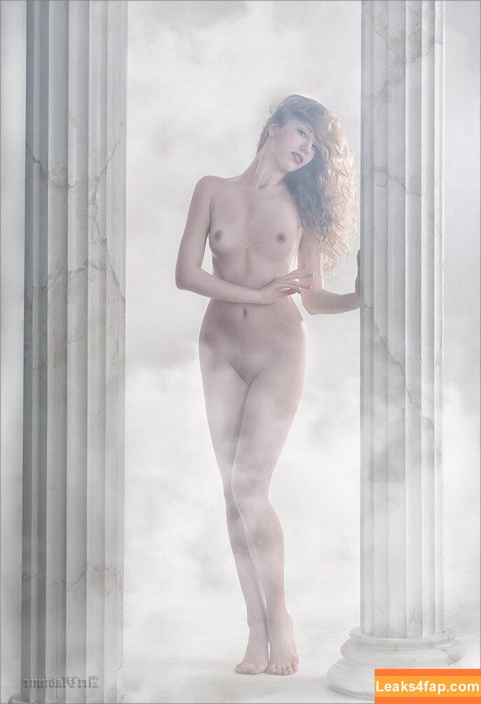 Curly Fenix / curly.phoenix / curlyphenix leaked photo photo #0021