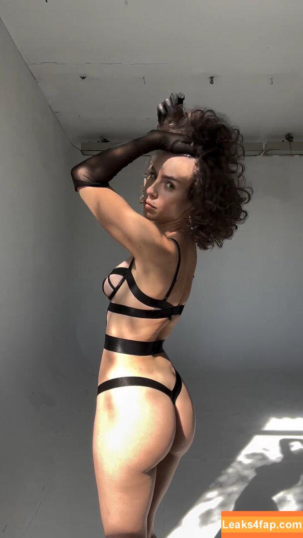 curlywiktoria / curlyvictoria / curlyyycue / wiktoria moldawiak слитое фото фото #0102