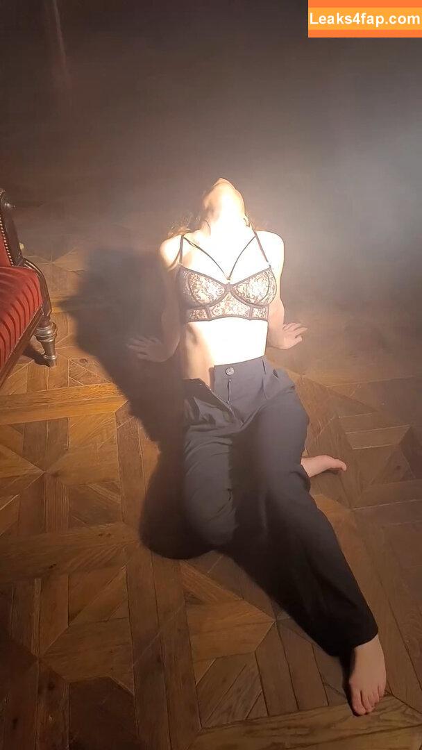 curlywiktoria / curlyvictoria / curlyyycue / wiktoria moldawiak слитое фото фото #0227