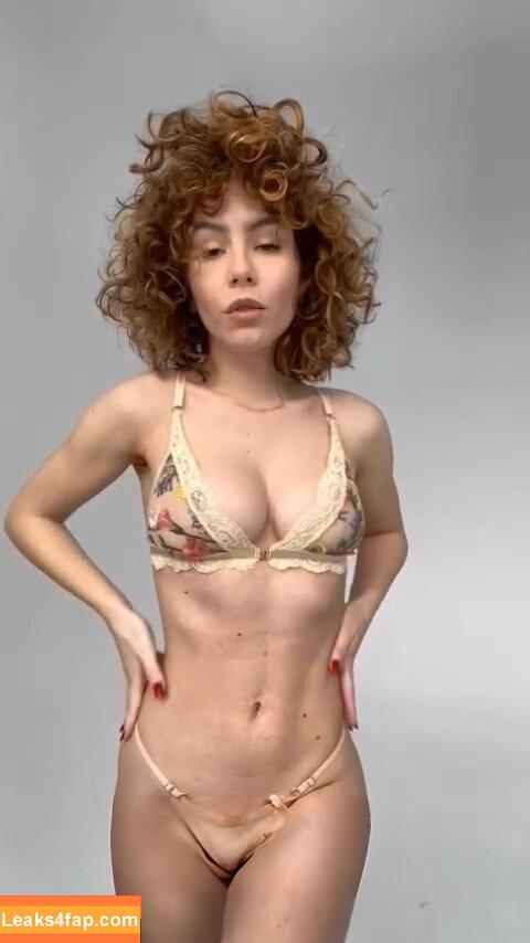 curlywiktoria / curlyvictoria / curlyyycue / wiktoria moldawiak слитое фото фото #0249