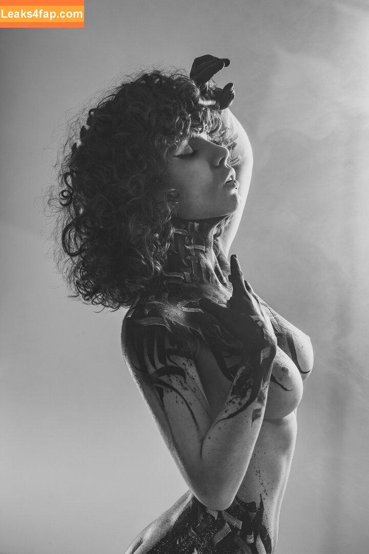curlywiktoria / curlyvictoria / curlyyycue / wiktoria moldawiak leaked photo photo #0782