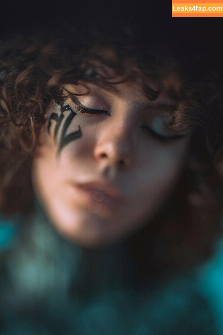 curlywiktoria / curlyvictoria / curlyyycue / wiktoria moldawiak leaked photo photo #0788