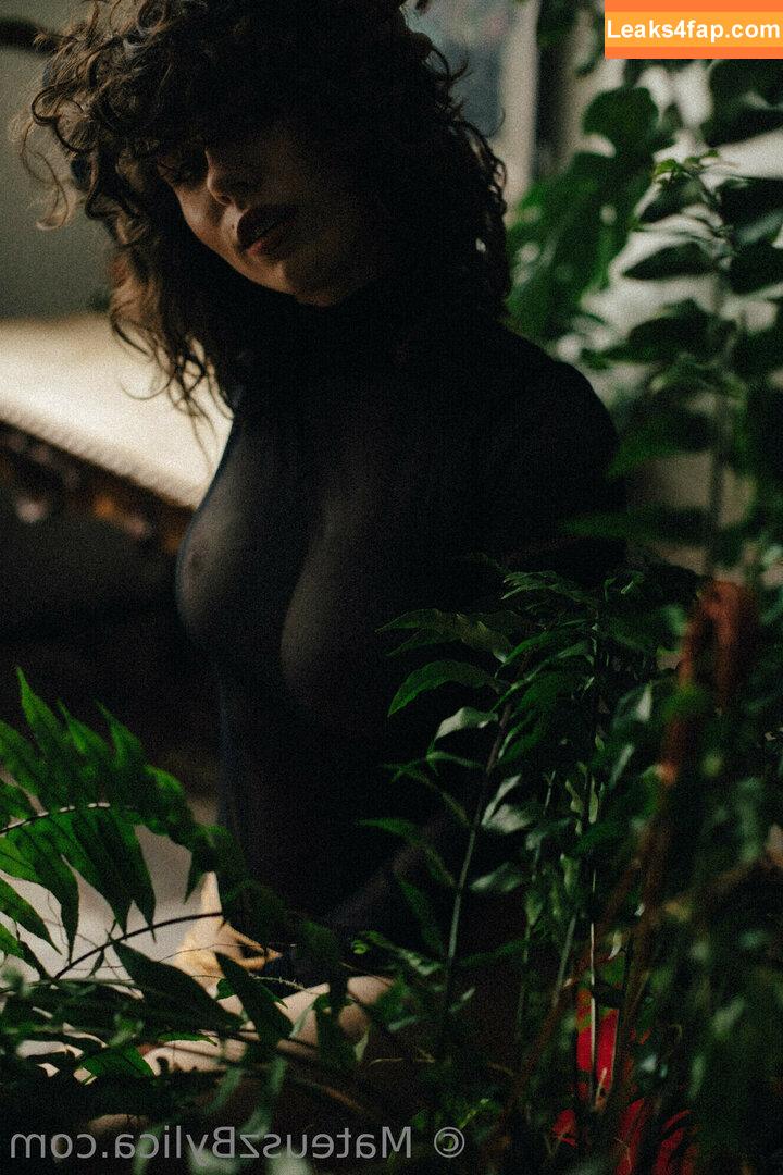 curlywiktoria / curlyvictoria / curlyyycue / wiktoria moldawiak leaked photo photo #0803