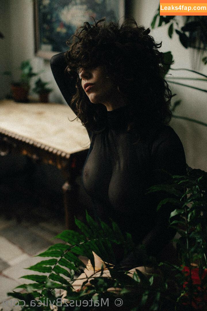 curlywiktoria / curlyvictoria / curlyyycue / wiktoria moldawiak leaked photo photo #0815