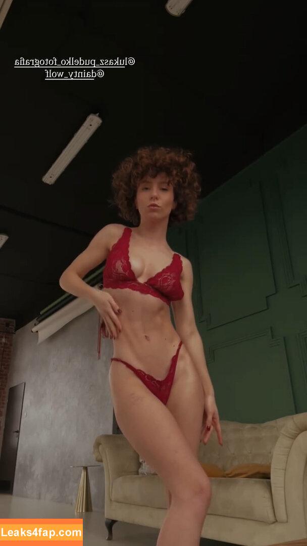 curlywiktoria / curlyvictoria / curlyyycue / wiktoria moldawiak leaked photo photo #0872