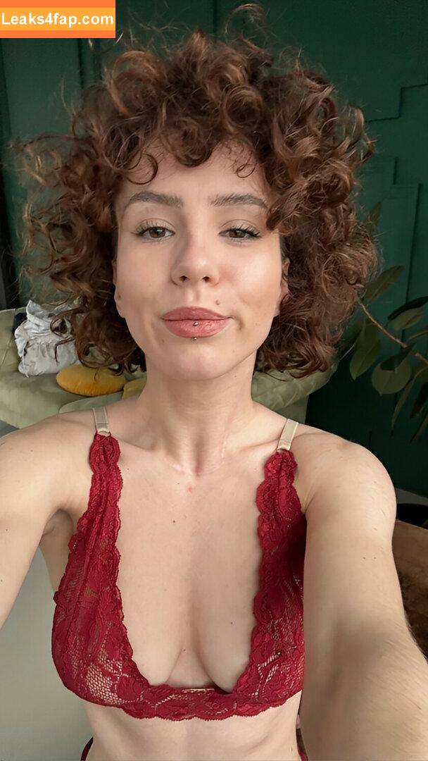 curlywiktoria / curlyvictoria / wiktoria moldawiak leaked photo photo #0874