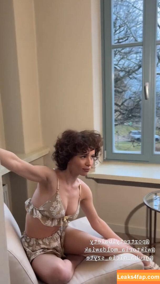 curlywiktoria / curlyvictoria / curlyyycue / wiktoria moldawiak leaked photo photo #0960