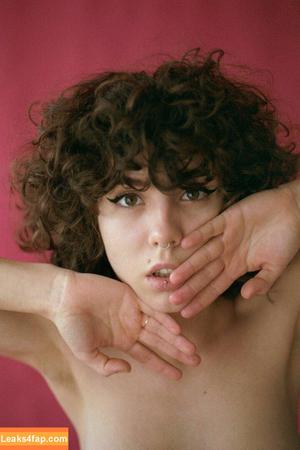 curlywiktoria фото #0006