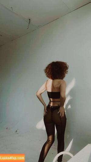 curlywiktoria фото #0333