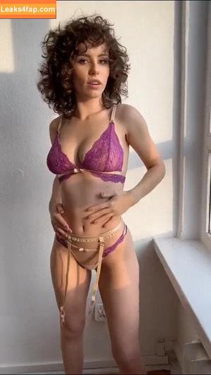 curlywiktoria photo #0732