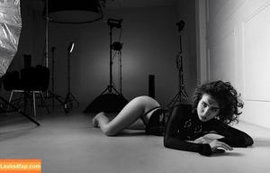curlywiktoria photo #0742