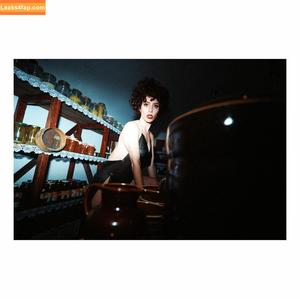 curlywiktoria photo #0755