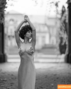 curlywiktoria photo #1007