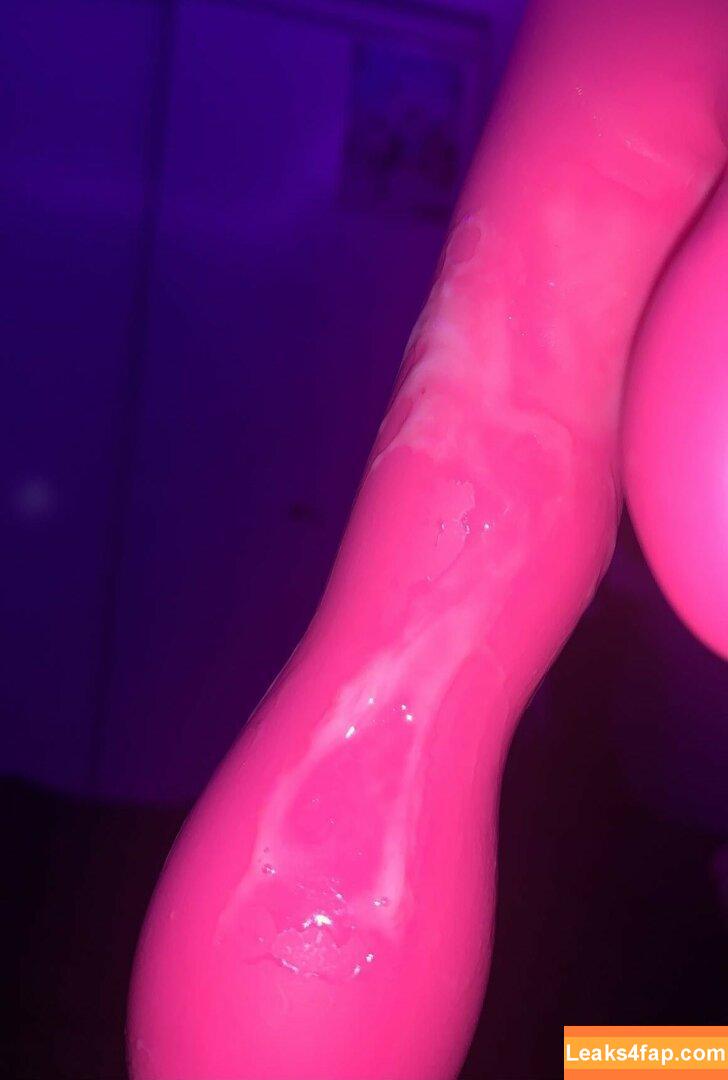 cwuddlemeplz / koohlia / vatonez leaked photo photo #0017