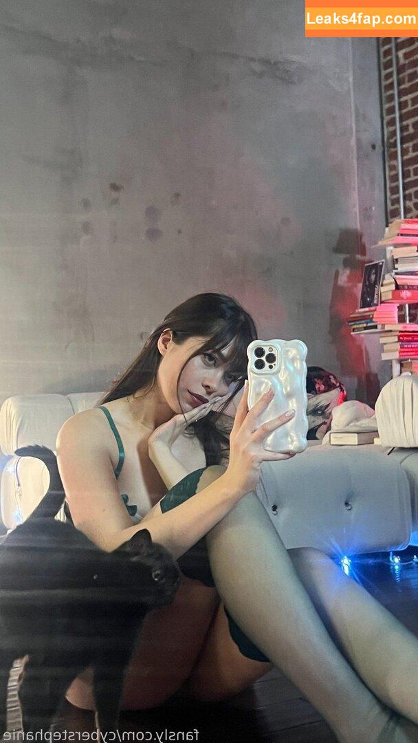 Cyberstephanie leaked photo photo #0017