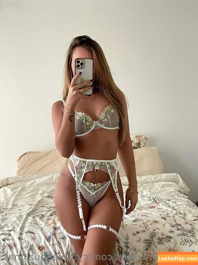 Cynthia Bouzignac / cynthiabgc / cynthiabouzignac leaked photo photo #0019