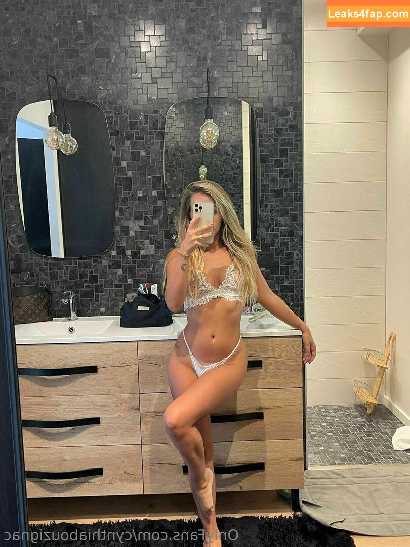 Cynthia Bouzignac / cynthiabgc / cynthiabouzignac leaked photo photo #0120