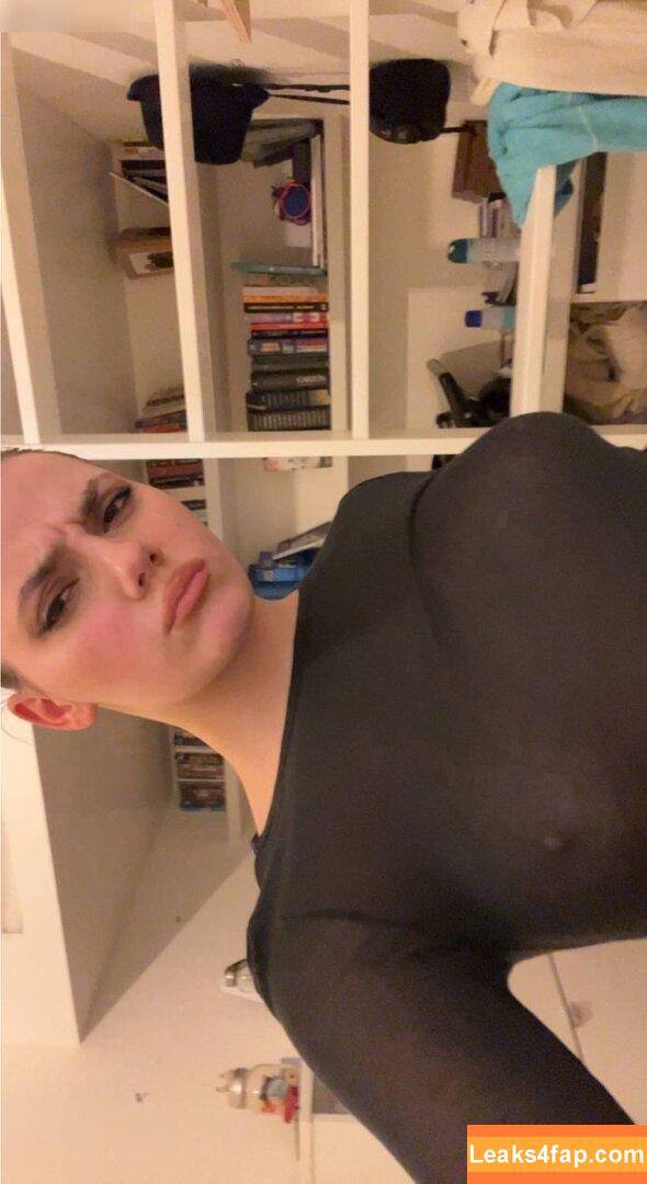 Dafne Keen / dafnekeen / lauradafne93 leaked photo photo #0037