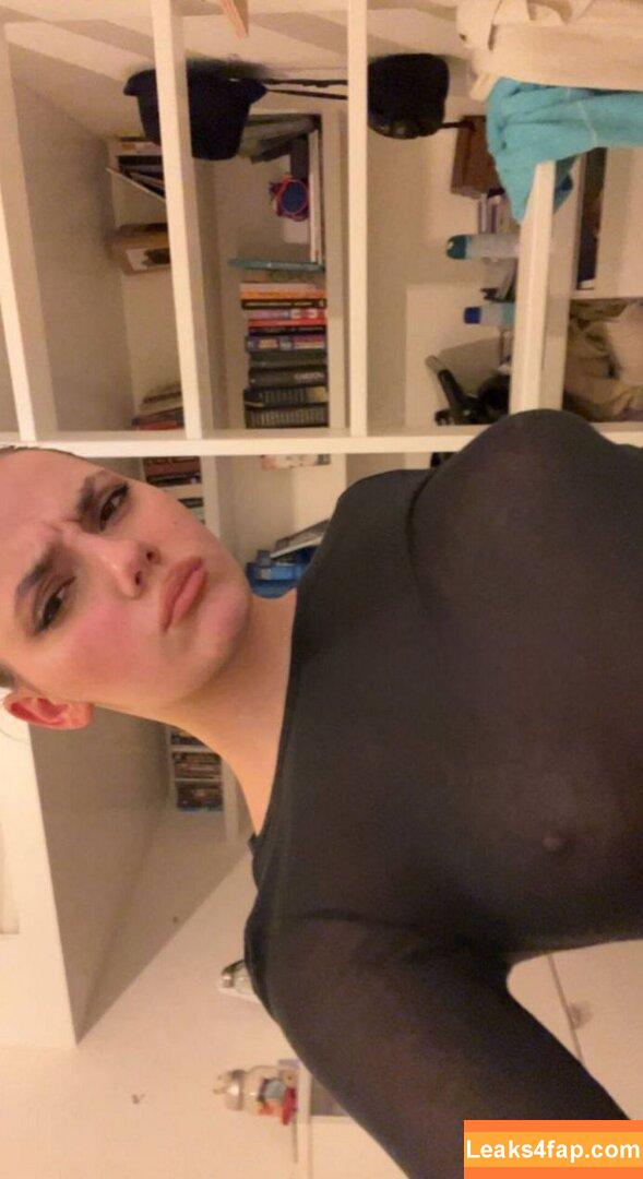Dafne Keen / dafnekeen / lauradafne93 leaked photo photo #0101