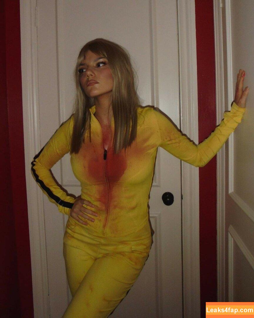 Dafne Keen / dafnekeen / lauradafne93 leaked photo photo #0110
