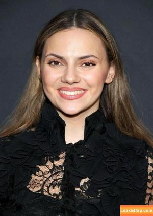 Dafne Keen photo #0227