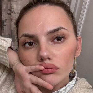 Dafne Keen photo #0287