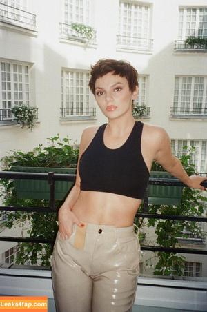 Dafne Keen photo #0321