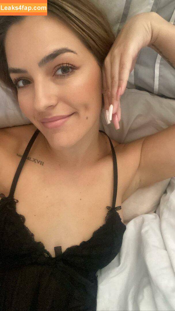 Dani / danielle_uncovered / https: leaked photo photo #0010